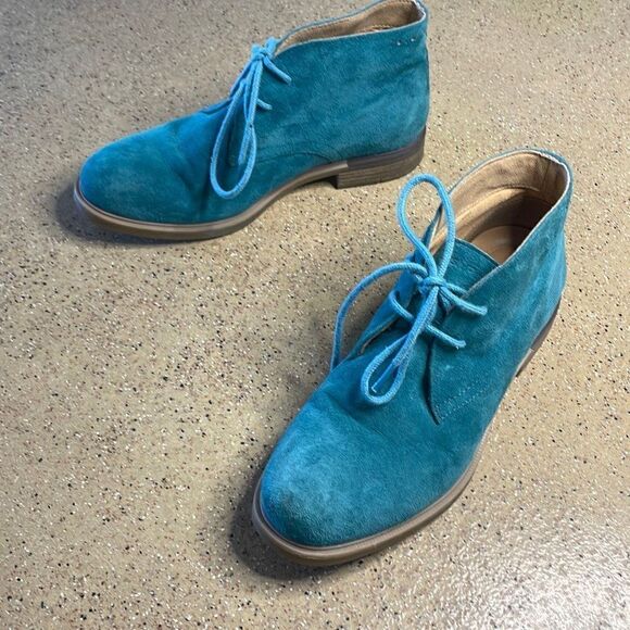 Hush Puppies "Bailey" Turquoise Suede Chukka Boots sz US 5.5 - Picture 2 of 12